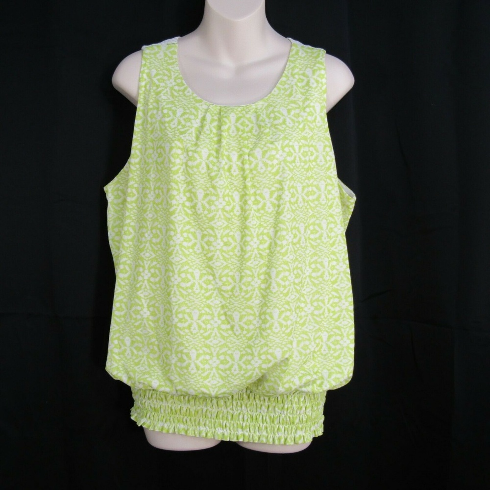 Maurices Green Sleeveless Elastic Waist Shirt